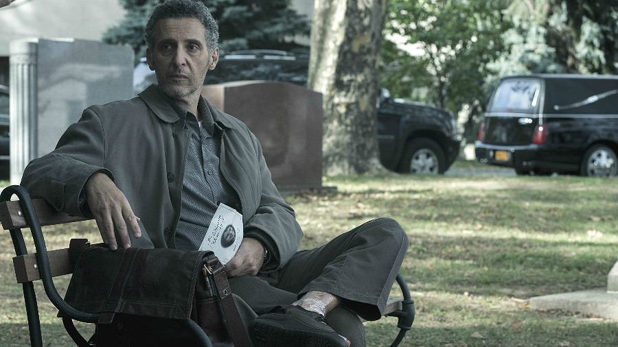 John Turturro bu rolüyle aklınızı başınızdan alacak. Avukat Jack Stone rolü aslında James Gandolfini tarafından canlandırılacaktı. Gandolfini’nin  ölümünün ardından önce Robert De Niro’ya teklif edildi. Zamanlamanın uydurulamaması sonucunda John Turturro’ya kısmet oldu.