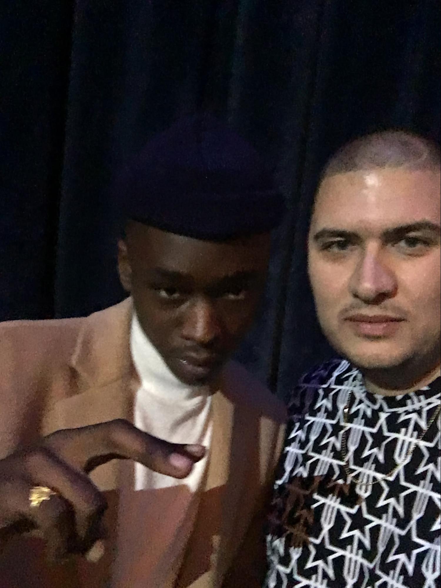 Ashton Sanders ve Oray Eğin.