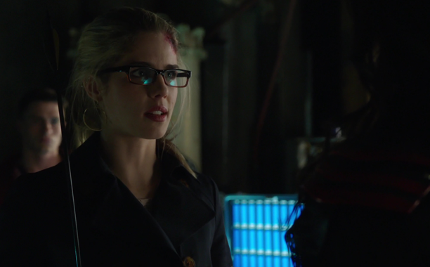 “Felicity Smoak, MIT 2009 Sınıfı.”